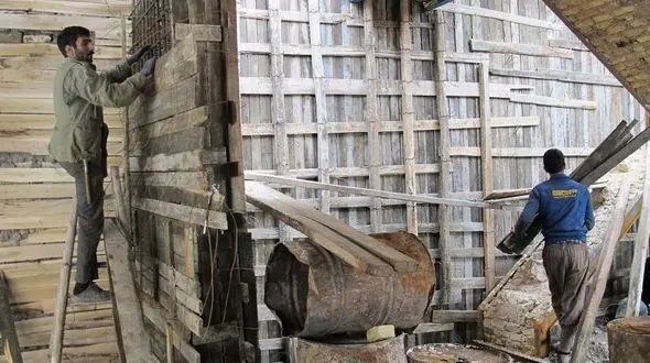 مرگ 40 درصد کارگران در کارگاه های ناایمن / قرارداد کارگران باید 4 نسخه ای باشد