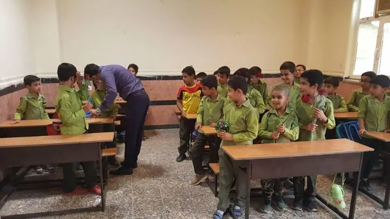 معلم فداکار