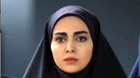 چهره باورنکردنی از خانم بازیگر معروف سریال بچه مهندس / خودتان مقایسه کنید !