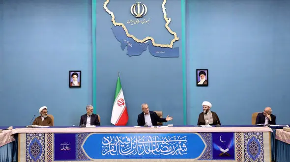 پزشکیان : نمی‌توان به مردم وعده غیر واقعی داد / هیچ سخنی گویاتر از رفتار ما در عمل به آیات قرآن نیست