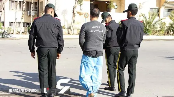 توقیف اتوبوس مسافربری با محموله سنگین مواد ممنوعه در تهران / 2 مرد دستگیر شدند