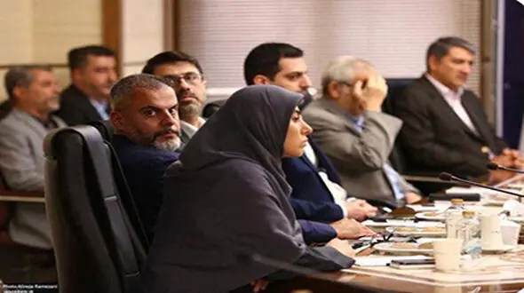 شفاف سازی درباره حضور پسر عارف در دولت/پسر عارف در جلسات دولت چه می کند؟
