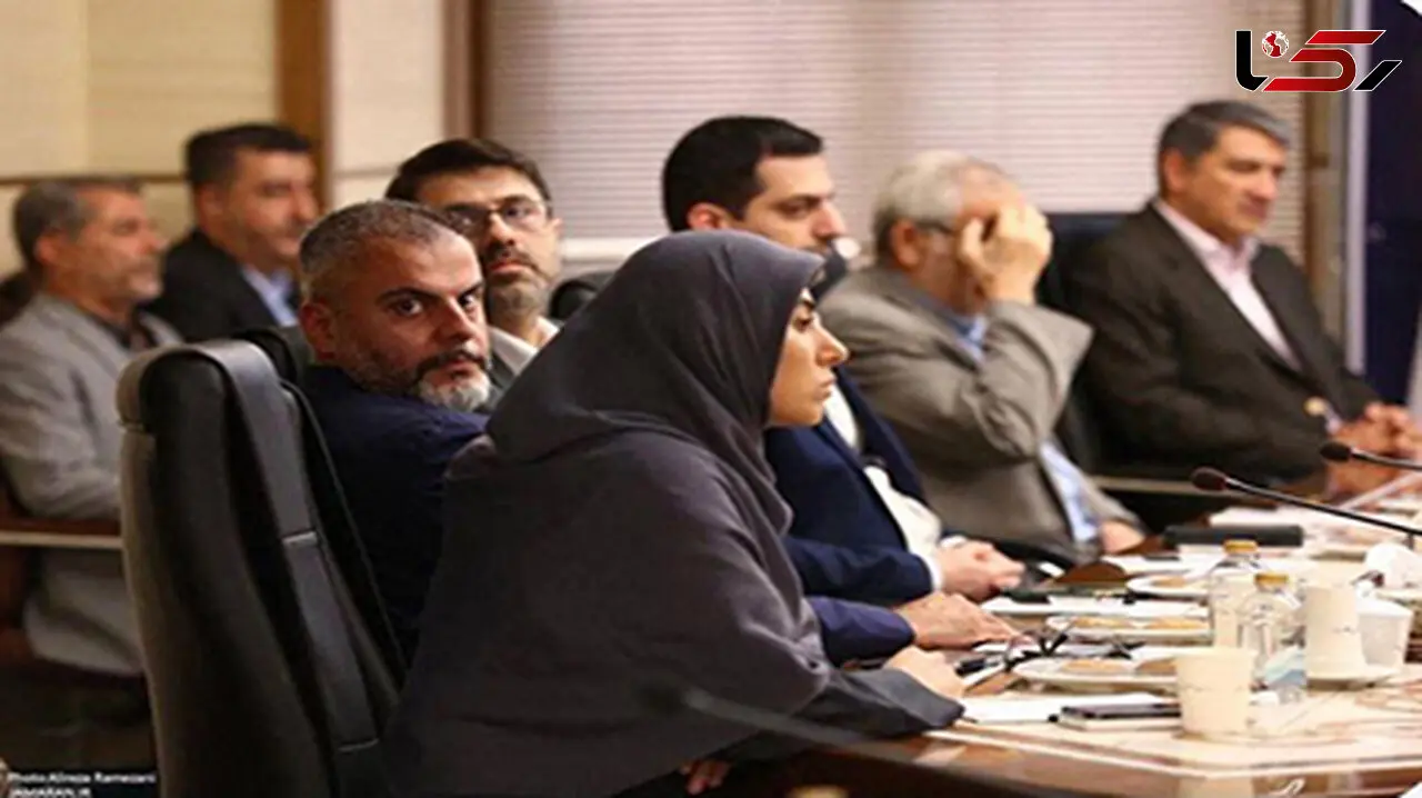 شفاف سازی درباره حضور پسر عارف در دولت/پسر عارف در جلسات دولت چه می کند؟
