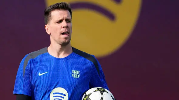 فیلم لورفته از عمل خلاف عرف دروازه‌بان مشهور در رختکن تیمش