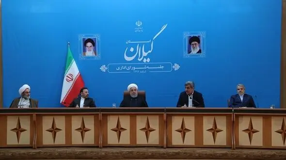 ماجرای پرتاب لنگه کفش به سمت روحانی در گیلان چه بود؟