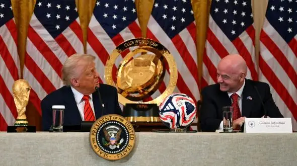 حمله به سیاست‌های رییس جمهور آمریکا در آستانه جام جهانی/ پای تیم ملی ایران هم وسط است!