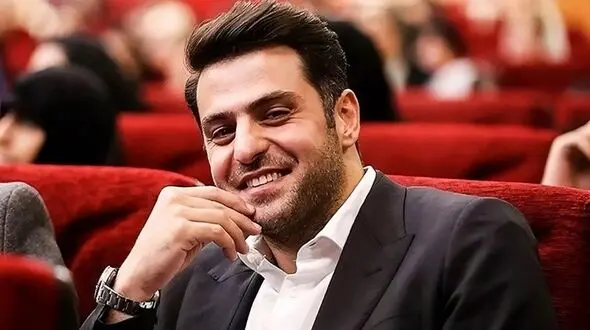 فیلم/ صدایی که میره توی عمق جان فقط گوش کن، حس کن/ گر می نخوری طعنه مزن مستان را/ جادویی ترین شعرخوانی علی ضیاء با رباعیات خیام؛ 