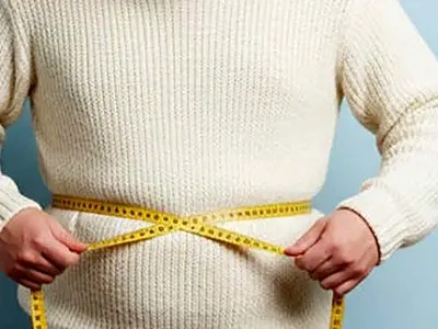 خطر چاقی در جوانی بیشتر است یا میانسالی؟ 