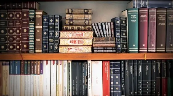 در حال حاضر اگر قرار تعقیب باشد باید متوجه آشوب طلبان و نقض کنندگان نظم باشد