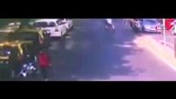 فیلم تصادف وحشتناک سه موتورسوار با مامورپلیس / هند