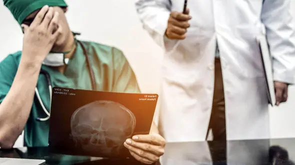 وحشتناکترین خطا‌های پزشکی که باعث فاجعه شدند! + تصاویر