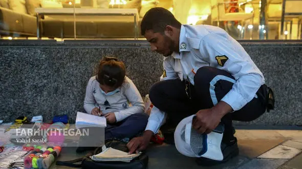 یک اتفاق خوب برای پلیس مهربان / کار خوبش ترند شده بود + عکس