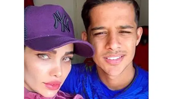 شوک مادرزن مهدی قائدی به داماد و دخترش ! + عکس مادر جوانتر از دختر !