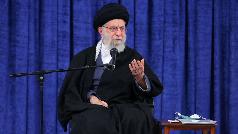 دیدار خانواده شهدای حادثه‌ تروریستی شاهچراغ شیراز با حضرت آیت الله خامنه ای رهبر انقلاب 