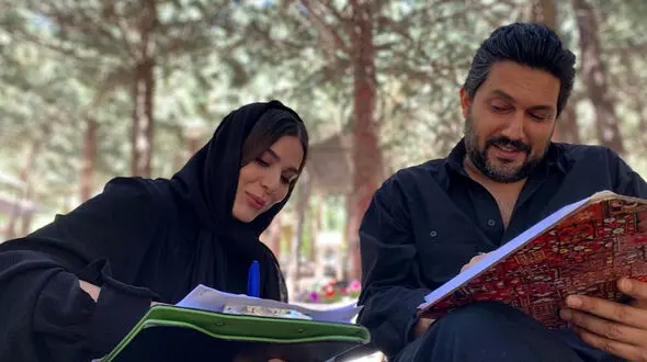 نماهنگ یک نفس آرزوی تو با صدای همایون شجریان و بازی حامد بهداد و سحر دولتشاهی + فیلم