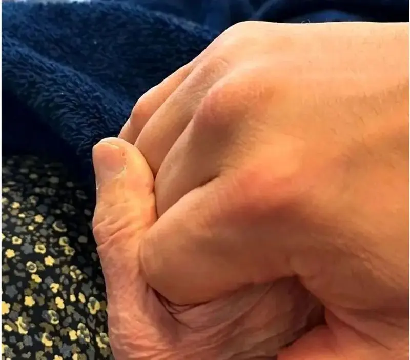 دستهای مادر کوروش سلیمانی