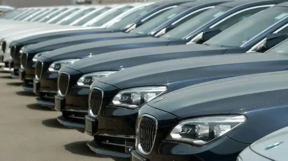 جدیدترین نرخ خودرو‌های وارداتی امروز یکشنبه ۱۷ آذر