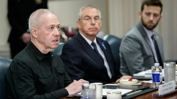 وحشت وزیر جنگ اسرائیل از حمله ایران و حزب الله