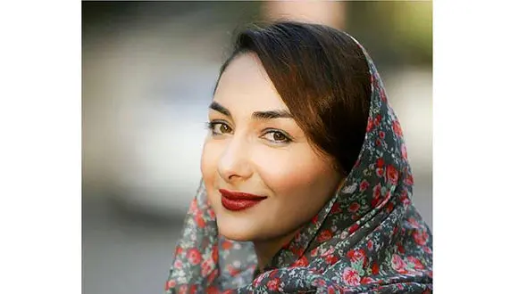 هانیه توسلی با تم صورتی چه خوشگل شده