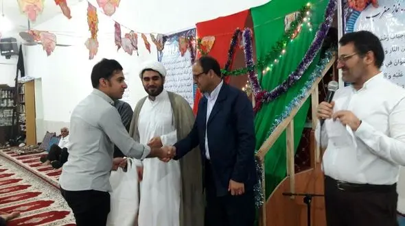 تجلیل از زوج های جوان در مراسم جشن سالروز ازدواج حضرت علی (ع) و حضرت فاطمه (س) + عکس