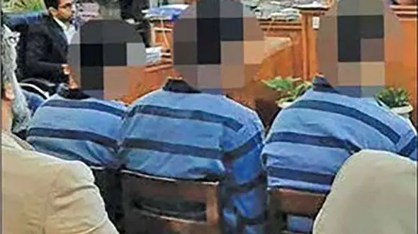 گرفتار شدن دختر جوان در تله 3 شیطان / ادعای عجیب در آزار و اذیت دختر جوان + عکس