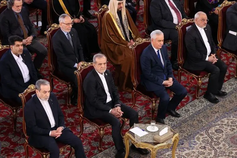 دکتر مسعود پزشکیان بعدازظهر امروز دوشنبه 20 بهمن 1404 در آیین رسمی روز ملی جمهوری اسلامی ایران «سلام سفرا» به مناسب چهل و هفتمین سالگرد پیروزی شکوهمند انقلاب اسلامی