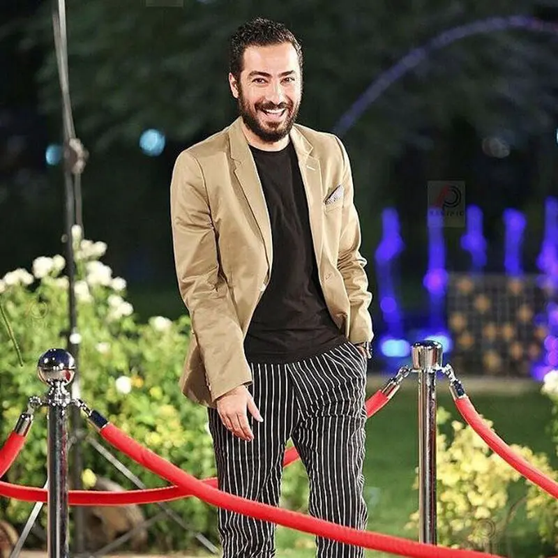نوید محمد زاده