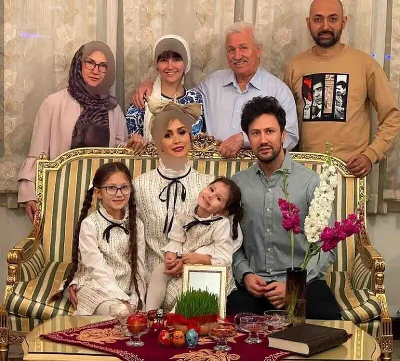 شاهرخ استخری