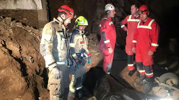 حادثه وحشتناک در خیابان قزوین تهران ! / عکس هایی که عمق فاجعه را نشان می دهد