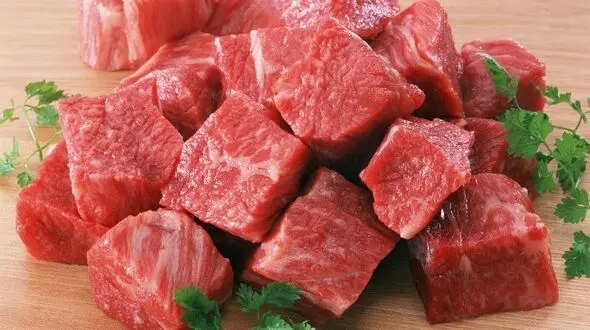 قیمت گوشت قرمز در بازار شب عید