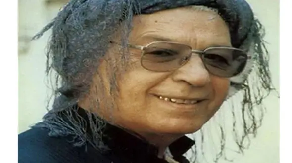 اقدام زشتی که با سنگ قبر هنرمند مشهور ایرانی انجام شد + عکس