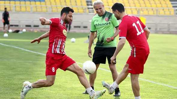 پیکان به آزادی نمی‌آید/ تمرین پرسپولیس تعطیل شد