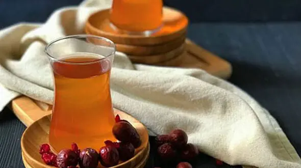  دمنوش عناب و زرشک یک نوشیدنی آرامش بخش + دستور تهیه