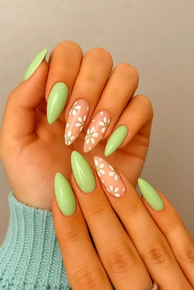 طرح ناخن برای عید | ۳۰ ایده لاکچری و عروسانه طرح ناخن برای عید ۱۴۰۵ که قبل از رفتن به سالن باید ببینی و انتخاب کنی!