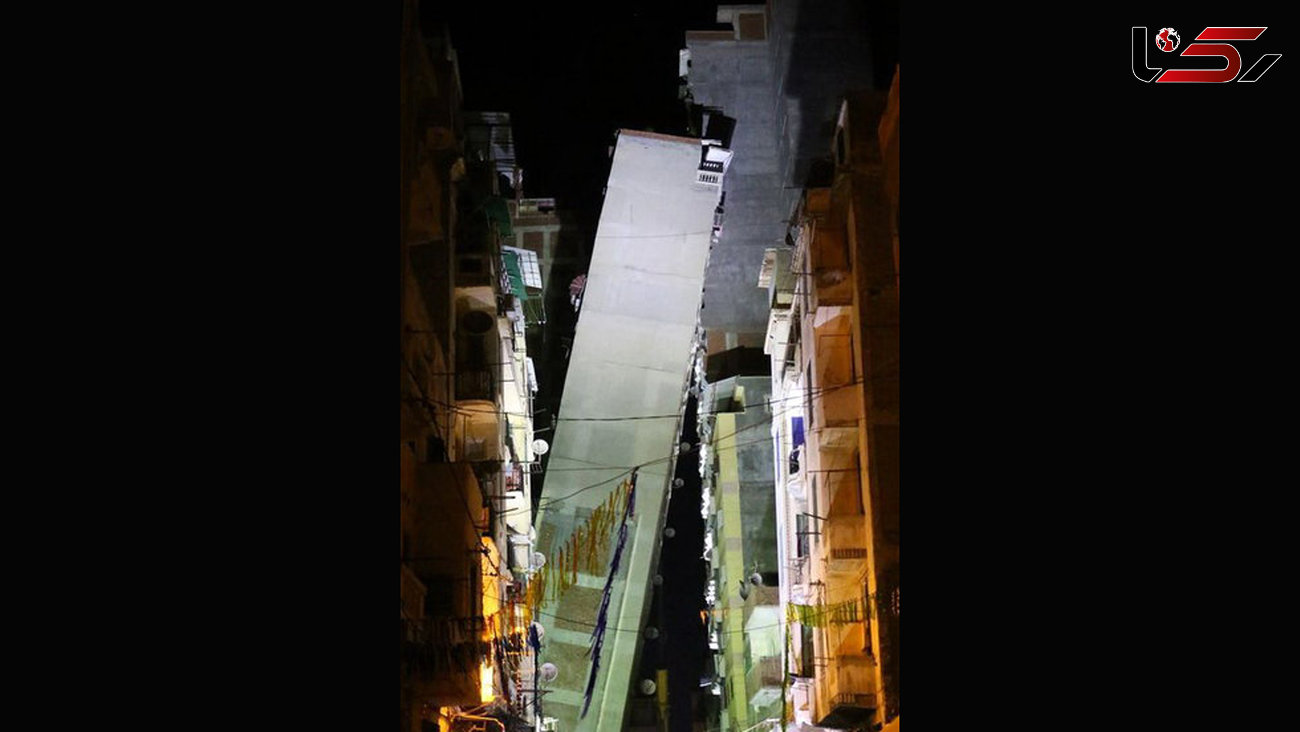 واژگونی ساختمان ۱۴ طبقه در شهر اسکندریه  + عکس 
