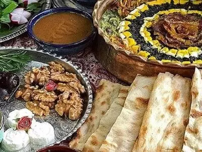 چگونه در ماه رمضان انرژی بیشتری داشته باشیم؟ تغذیه مناسب برای سحر و افطار