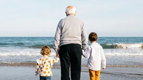 صدای پیری جمعیت می آید ، مسئولان‌ نمی شنوید/ چالش‌های سالمندی؛ هزینه‌های سنگین و کاهش نیروی مولد