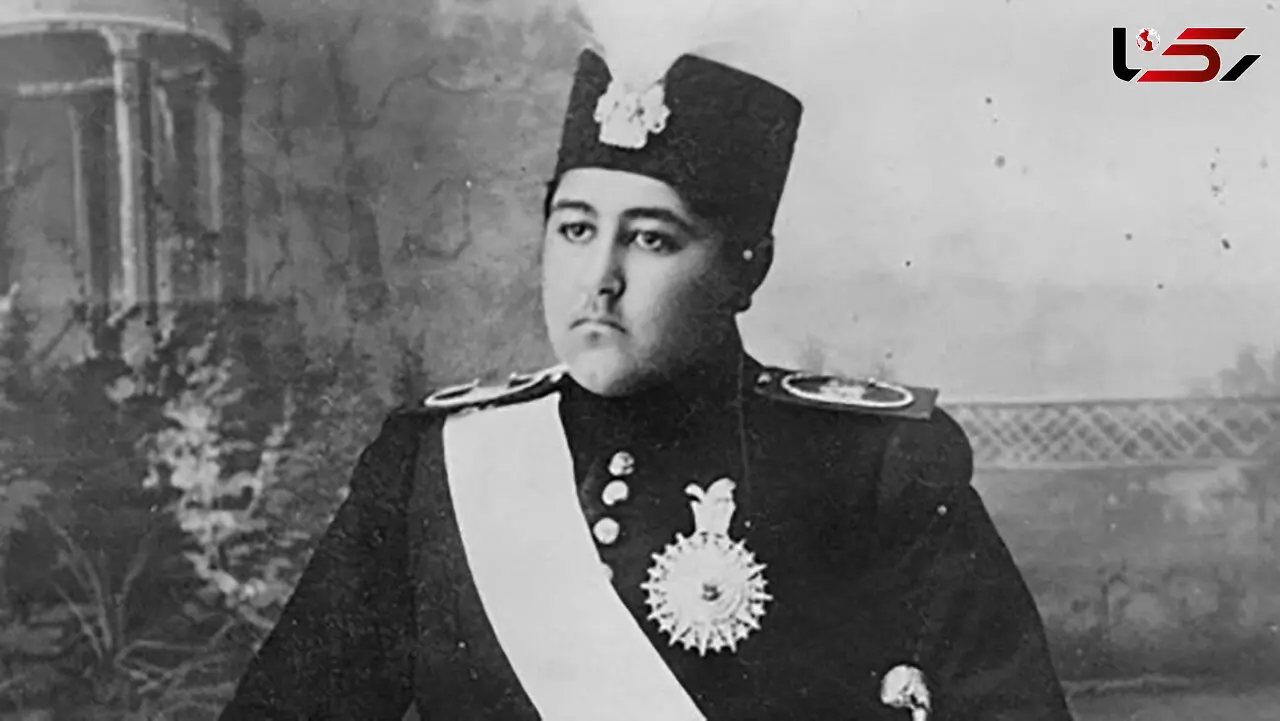 عکسی از احمدشاه قاجار در ۵ سالگی روی منبر!