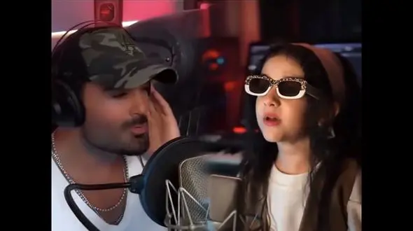 صدای بهشتی خواهرزیبای سهراب پاکزاد ! / همخوانی محشر آهنگ دختر ایرونی خواهر و برادری + فیلم