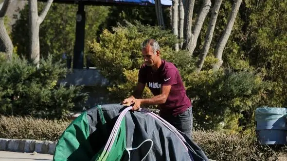 برپایی دو هزار و ۴۲۰ چادر در کمپ باغ فدک تا شامگاه دوم فروردین ماه