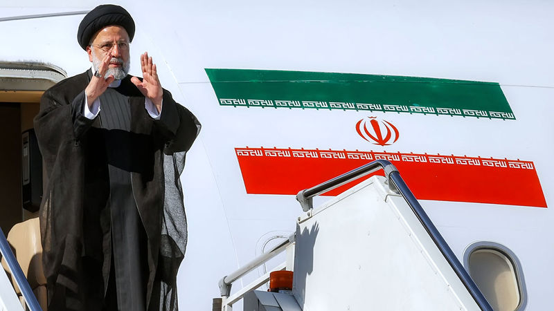 رئیس‌جمهورکشورمان دقایقی قبل در صدر هیاتی عالی‌رتبه وارد دمشق سوریه شد