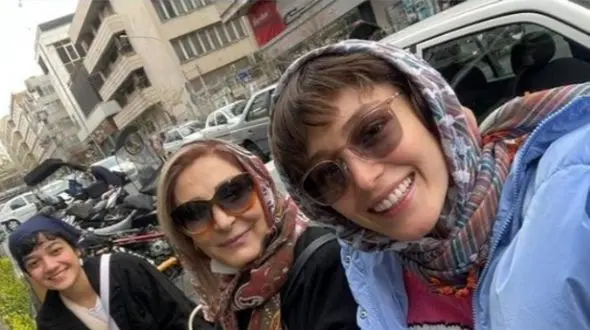 فیلم / فرشته حسینی: مادرم انقدر قشنگ بود که در جنگ پدربزرگم  ترسید بدزدنش  فرار کردن پاکستان و بعد ایران !