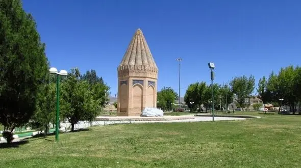 آرامگاه حیقوق نبی در تویسرکان؛ گنجینه هزارساله‌ی کمتر دیده شده‌ی همدان