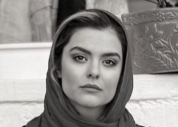 عکس  دکوراسیون تینیجری اتاق دنیا مدنی با تزیینات زیبا و خاص ! / خصوصی های خانم بازیگر در خارج !