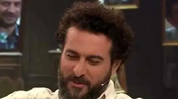 فیلم / تعجب رایان سرلک از شوخی محسن کیایی با پژمان جمشیدی /محسن کیایی: به پژمان نمی‌خورد پسر به این خوشگلی داشته باشه ...