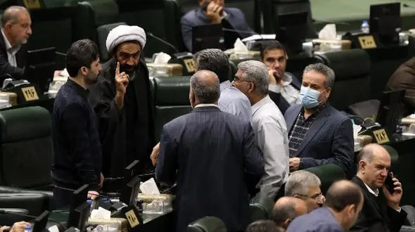 تندروها اگر در غزه بودند علیه حماس شعار می‌دادند؟