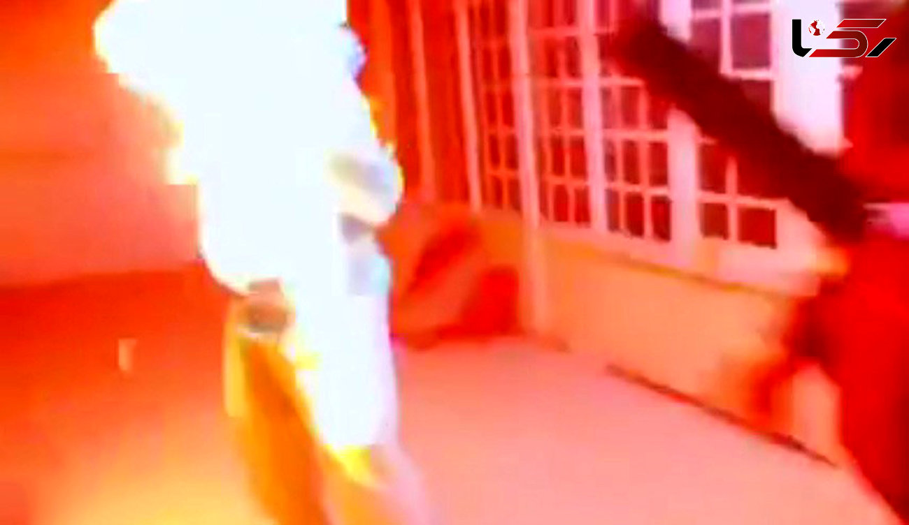 کمدین معروف یک جوان را در برنامه زنده به آتش کشید +فیلم و عکس