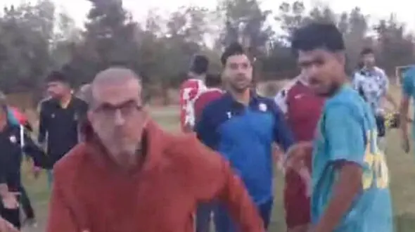 ضرب و شتم خبرنگار فوتبال در اصفهان؛ مسئولان کجا هستند؟