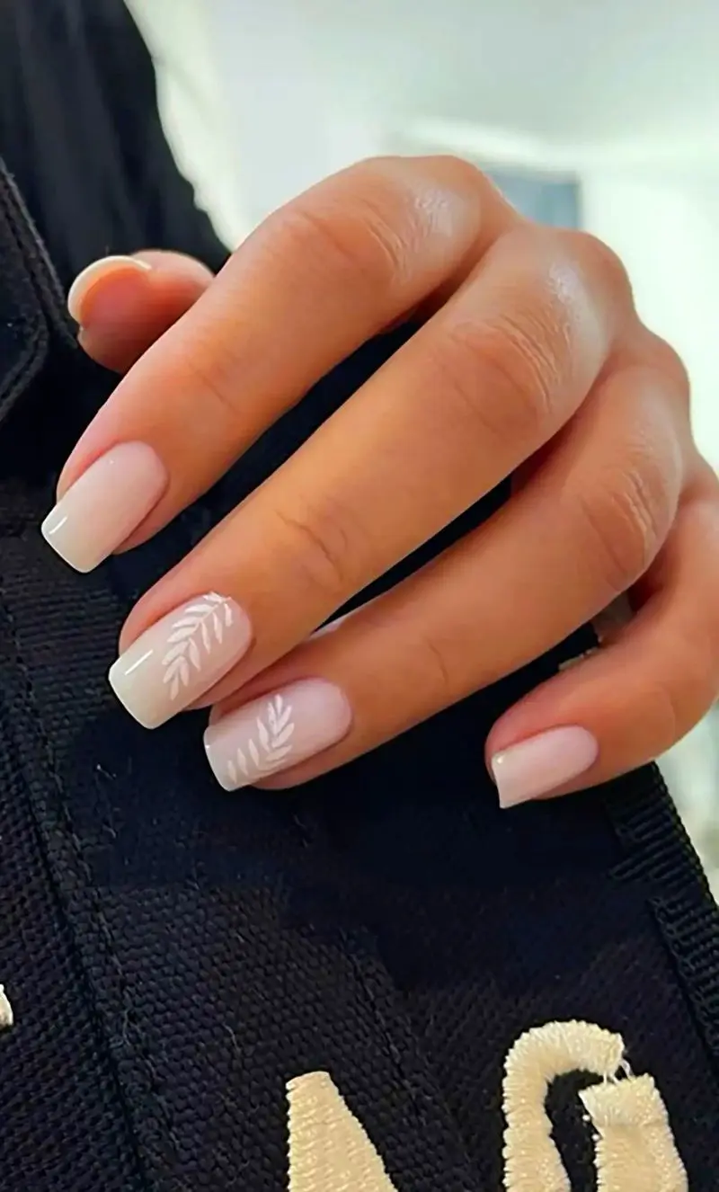 مدل ناخن ساده و مینیمال