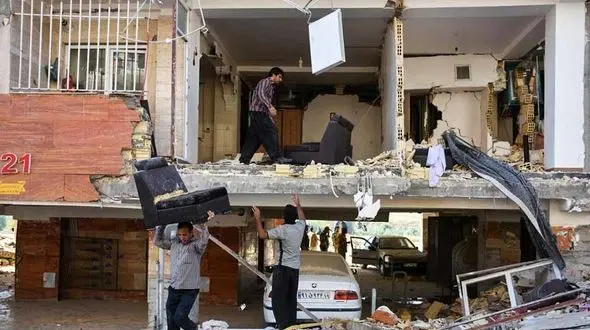 اعزام کمک های اداره منابع طبیعی به منطقه زلزله زده